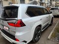 2018 Lexus LX 570 III Рестайлинг 2, белый, 12000000 рублей - вид 4