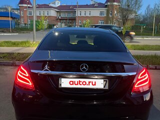 2016 Mercedes-Benz C-Класс 300 IV (W205), чёрный, 2000000 рублей, вид 3