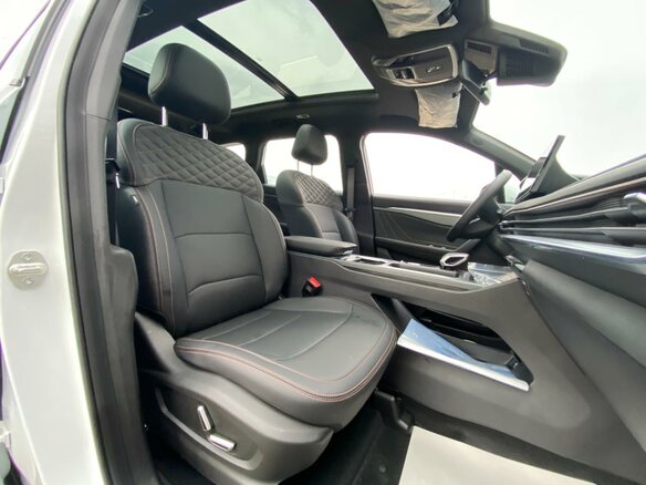 2025 Geely Okavango I Рестайлинг, белый - вид 15