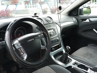2010 Ford Mondeo IV Рестайлинг, чёрный, 650000 рублей, вид 5