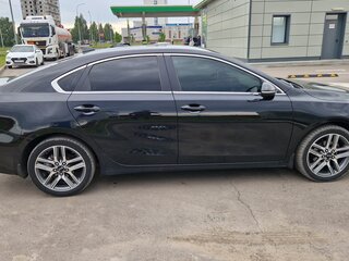 2019 Kia Cerato IV, чёрный, 1650000 рублей, вид 2