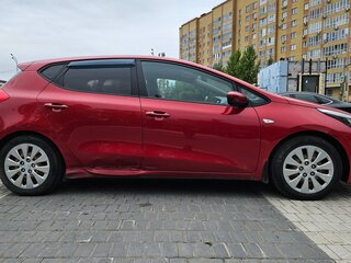 2018 Kia Ceed II Рестайлинг, красный, 1260000 рублей, вид 3