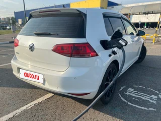 2014 Volkswagen e-Golf VII, белый, 970000 рублей, вид 3