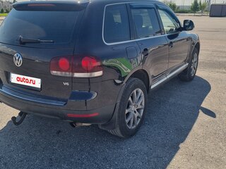 2008 Volkswagen Touareg I Рестайлинг, чёрный, 1000000 рублей, вид 5