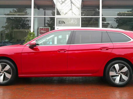 2025 Volkswagen Passat B9, красный, 3884436 рублей, вид 1
