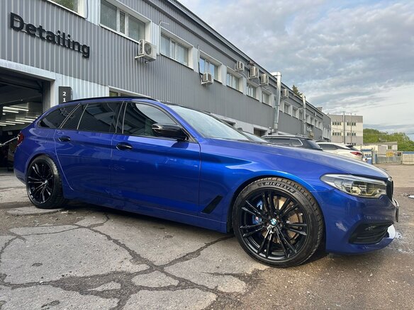2019 BMW 5 серии 530d xDrive VII (G30/G31/G38), синий, 3750000 рублей - вид 6