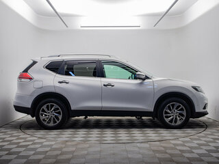 2018 Nissan X-Trail III, белый, 2050000 рублей, вид 4