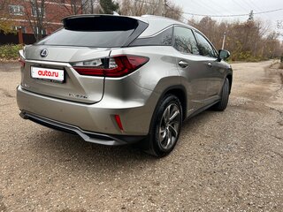 2019 Lexus RX 450h IV, серебристый, 6400000 рублей, вид 4
