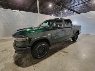 2026 Ram 1500 Crew Cab eTorque V Рестайлинг, зелёный, 10866038 рублей, вид 4