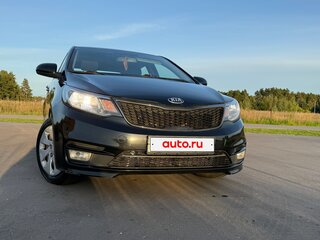 2016 Kia Rio III Рестайлинг, чёрный, 985000 рублей, вид 2