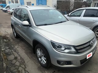 2013 Volkswagen Tiguan I Рестайлинг, золотистый, 1000000 рублей, вид 1