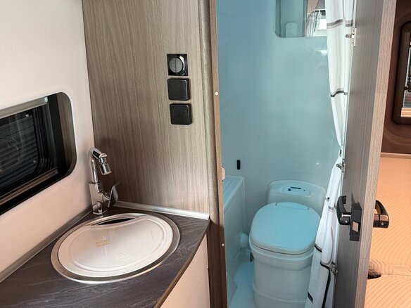 2024 Ford Transit, чёрный, 13900000 рублей - вид 23