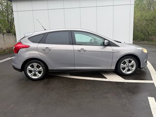 2011 Ford Focus III, серый, 477000 рублей, вид 4