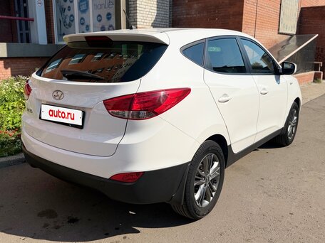2014 Hyundai ix35 I Рестайлинг, белый, 1590000 рублей, вид 4