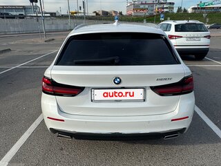 2020 BMW 5 серии 520i VII (G30/G31/G38) Рестайлинг, белый, 3950000 рублей, вид 5
