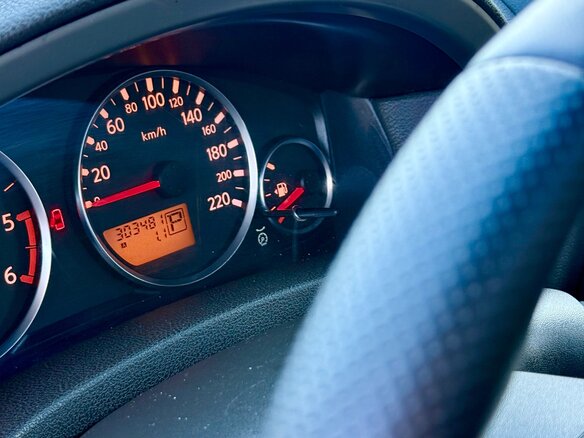 2005 Nissan Pathfinder III, чёрный - вид 13