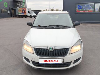 2012 Skoda Fabia II Рестайлинг, белый, 290000 рублей, вид 1