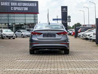 2017 Hyundai Elantra VI (AD), серый, 1435000 рублей, вид 5