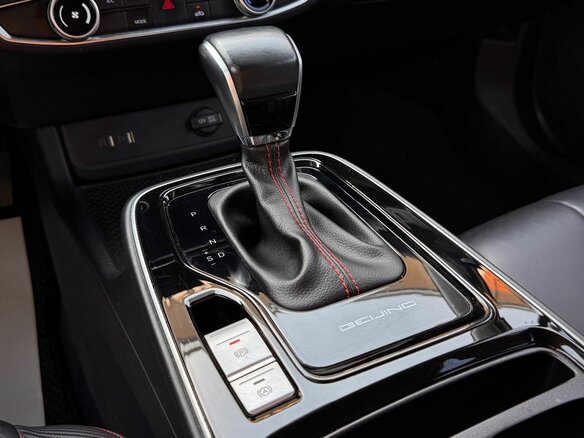 2023 BAIC U5 Plus, белый - вид 21