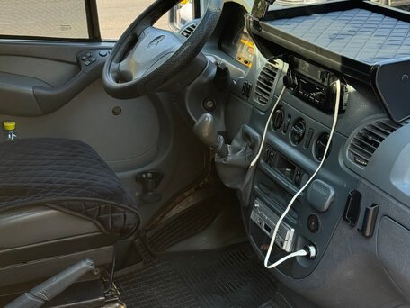 2002 Mercedes-Benz Sprinter, жёлтый, 900000 рублей, вид 5