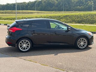 2018 Ford Focus III Рестайлинг, чёрный, 1085000 рублей, вид 3