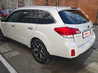 2011 Subaru Outback IV, белый, 1700000 рублей, вид 4