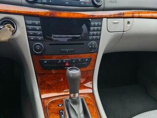 2008 Mercedes-Benz E-Класс 200 III (W211, S211) Рестайлинг, чёрный, 1500000 рублей, вид 5