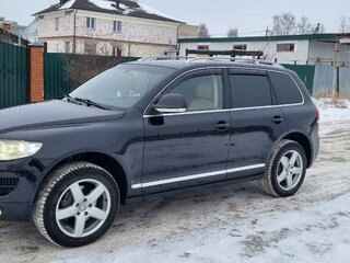 2008 Volkswagen Touareg I Рестайлинг, чёрный, 1750000 рублей, вид 2