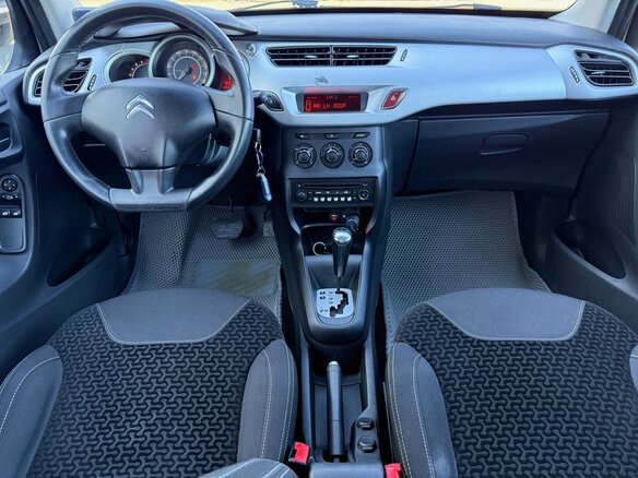 2011 Citroen C3 II, бежевый, 415000 рублей - вид 7