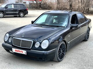 1996 Mercedes-Benz E-Класс 230 II (W210, S210), серебристый, 275000 рублей, вид 2