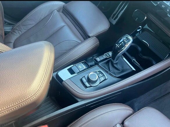 2022 BMW X2 xDrive20i I (F39), чёрный, 3000000 рублей - вид 8