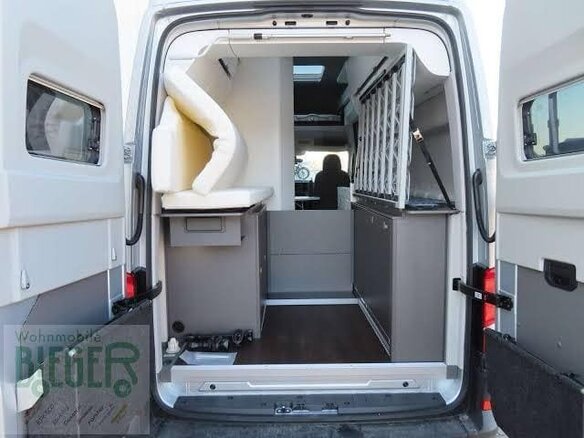 2022 Volkswagen Grand California, серый, 16600000 рублей - вид 1