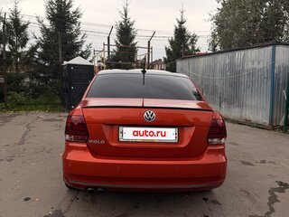 2018 Volkswagen Polo V Рестайлинг, красный, 1550000 рублей, вид 3
