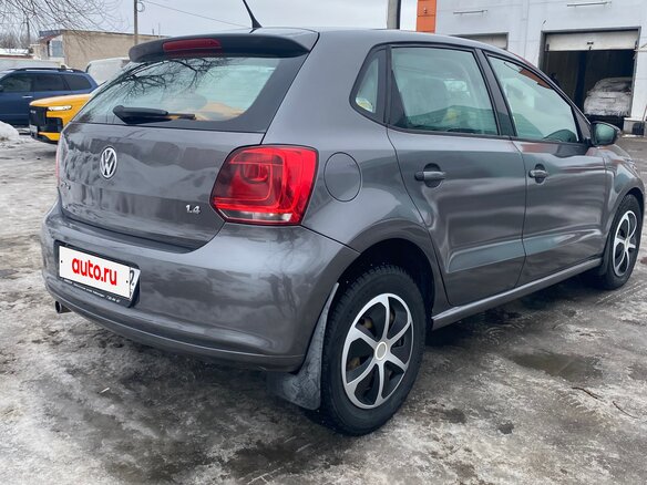 2010 Volkswagen Polo V, серый, 600000 рублей - вид 5