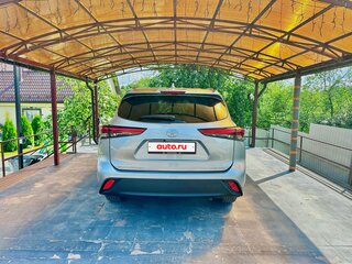 2020 Toyota Highlander IV (XU70), серый, 3850000 рублей, вид 4