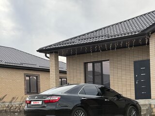 2016 Toyota Camry VII (XV50) Рестайлинг, чёрный, 2100000 рублей, вид 1