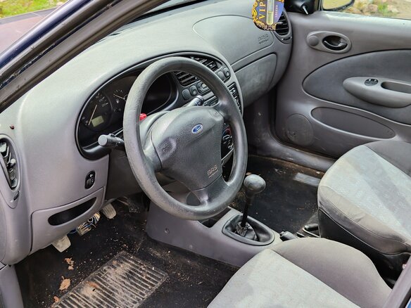 2000 Ford Fiesta Mk4 Рестайлинг, синий, 60000 рублей - вид 5