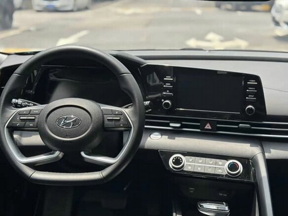 2022 Hyundai Elantra VII (CN7), серый, 1530000 рублей - вид 10