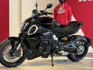 2025 Ducati Diavel V4, чёрный, 3300000 рублей, вид 4