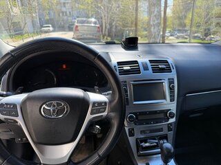2012 Toyota Avensis III Рестайлинг, серебристый, 1400000 рублей, вид 5