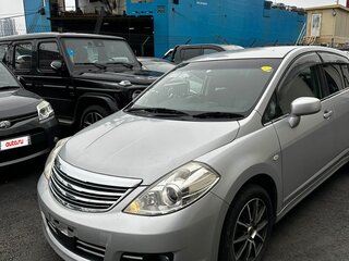 2012 Nissan Tiida I Рестайлинг, серебристый, 970000 рублей, вид 5