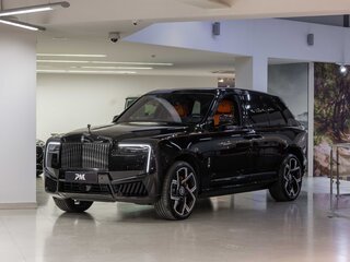 2025 Rolls-Royce Cullinan Black Badge I Рестайлинг (Series II), чёрный, 71150000 рублей, вид 3