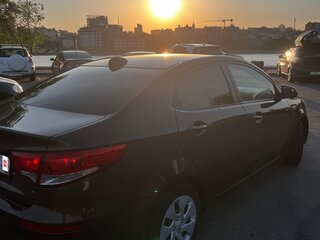 2017 Kia Rio III Рестайлинг, коричневый, 1190000 рублей, вид 4