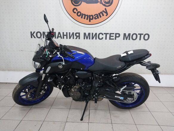 2017 Yamaha MT-07 (FZ-07), синий, 785000 рублей - вид 1