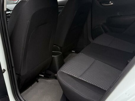 2018 Kia Rio IV, белый, 890000 рублей, вид 5