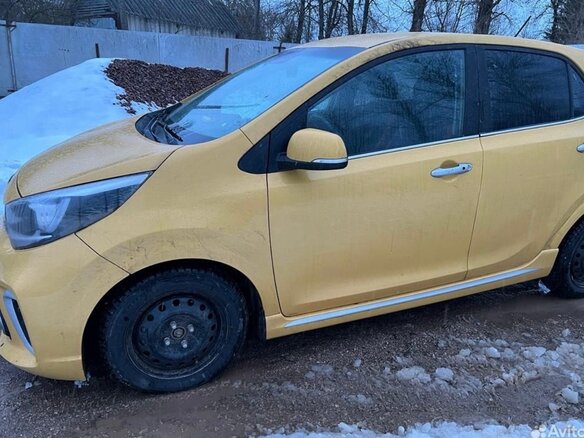 2020 Kia Picanto III, жёлтый, 800000 рублей - вид 4
