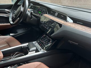 2022 Audi e-tron 55 I, синий, 4200000 рублей, вид 5