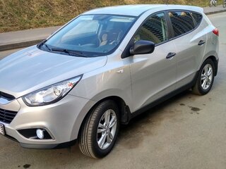 2010 Hyundai ix35 I, серебристый, 870000 рублей, вид 1