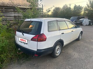 2002 Mazda Familia Y11, белый, 100000 рублей, вид 3