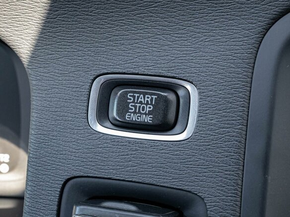 2012 Volvo S60 II, белый - вид 17